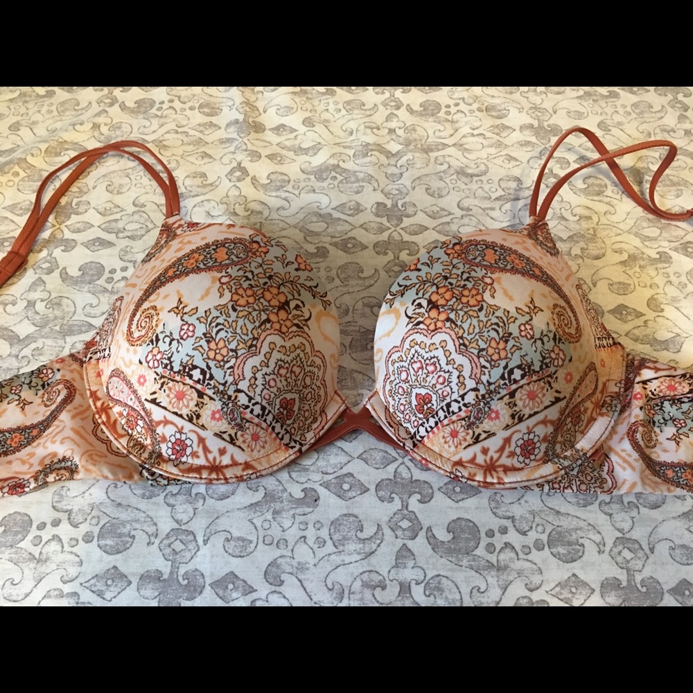Victoria's Secret Very Sexy Push-Up